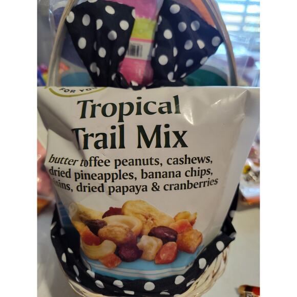 50s Themed Gift Basket with Head Band Glasses Scarf Croc Charms - Picture 13 of 13